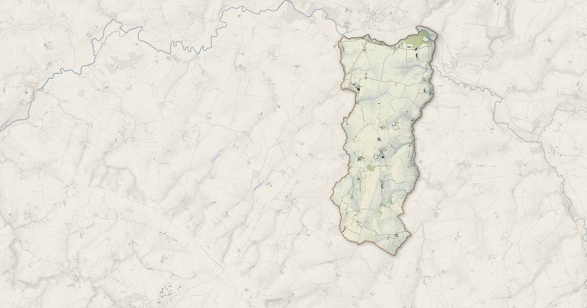Portrait cartographique de Saint-Julien-du-Terroux : relief, eau, forêts, bâti et voies, calculés à partir des données de l'IGN