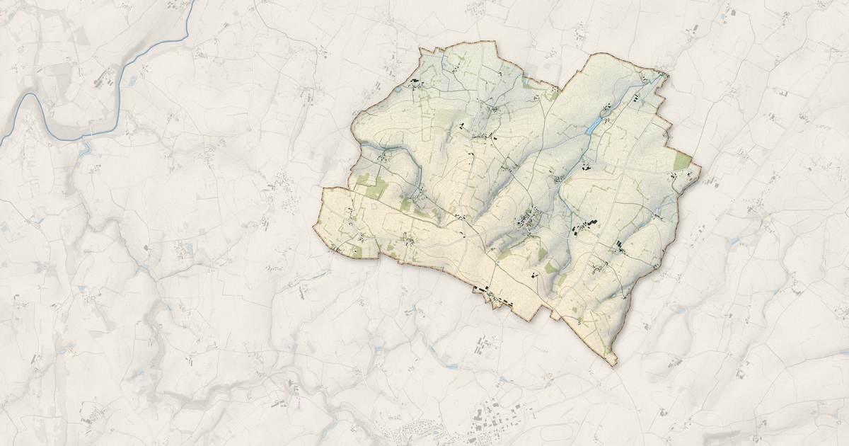 Portrait cartographique de Sainte-Marie-du-Bois : relief, eau, forêts, bâti et voies, calculés à partir des données de l'IGN