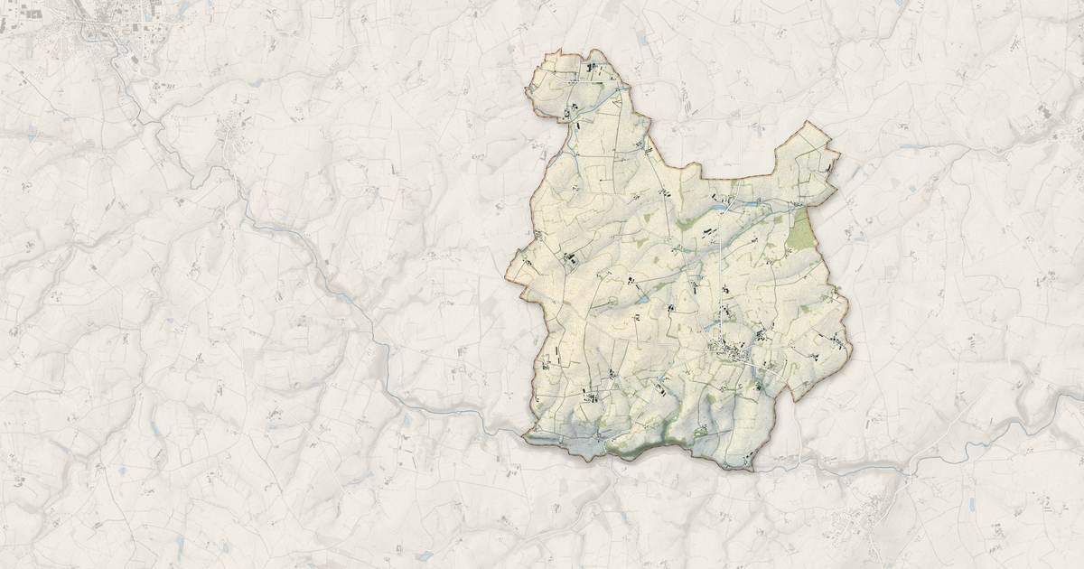 Portrait cartographique de Saint-Mars-sur-Colmont : relief, eau, forêts, bâti et voies, calculés à partir des données de l'IGN