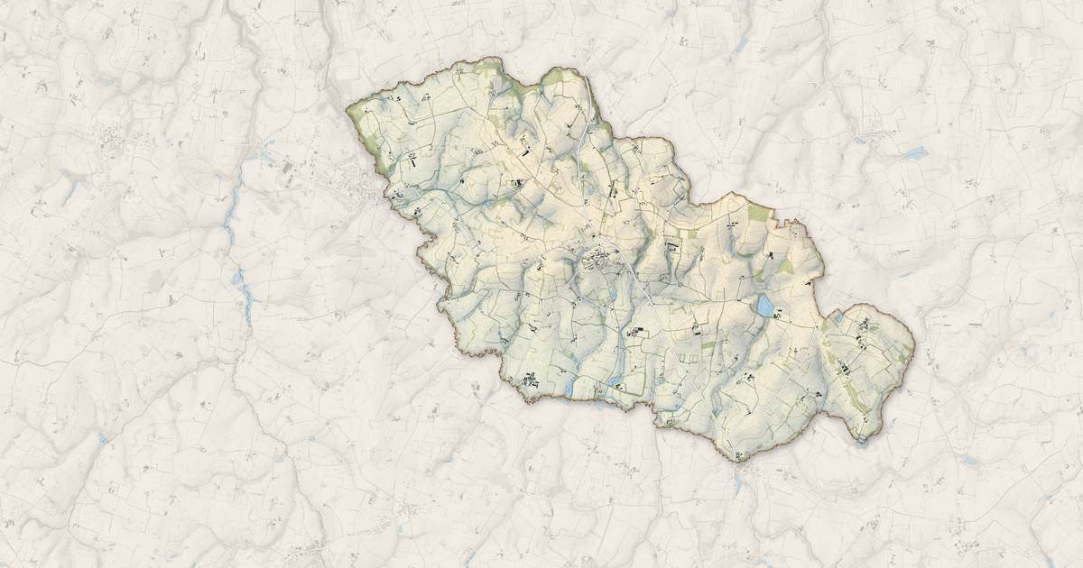Portrait cartographique de Saint-Mars-sur-la-Futaie : relief, eau, forêts, bâti et voies, calculés à partir des données de l'IGN