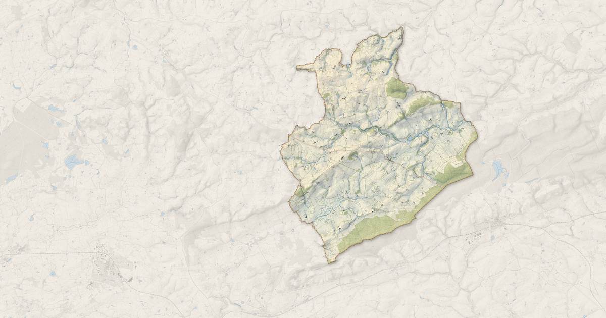 Portrait cartographique de Vimartin-sur-Orthe : relief, eau, forêts, bâti et voies, calculés à partir des données de l'IGN