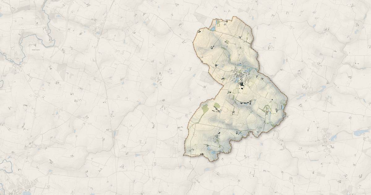 Portrait cartographique de Simplé : relief, eau, forêts, bâti et voies, calculés à partir des données de l'IGN