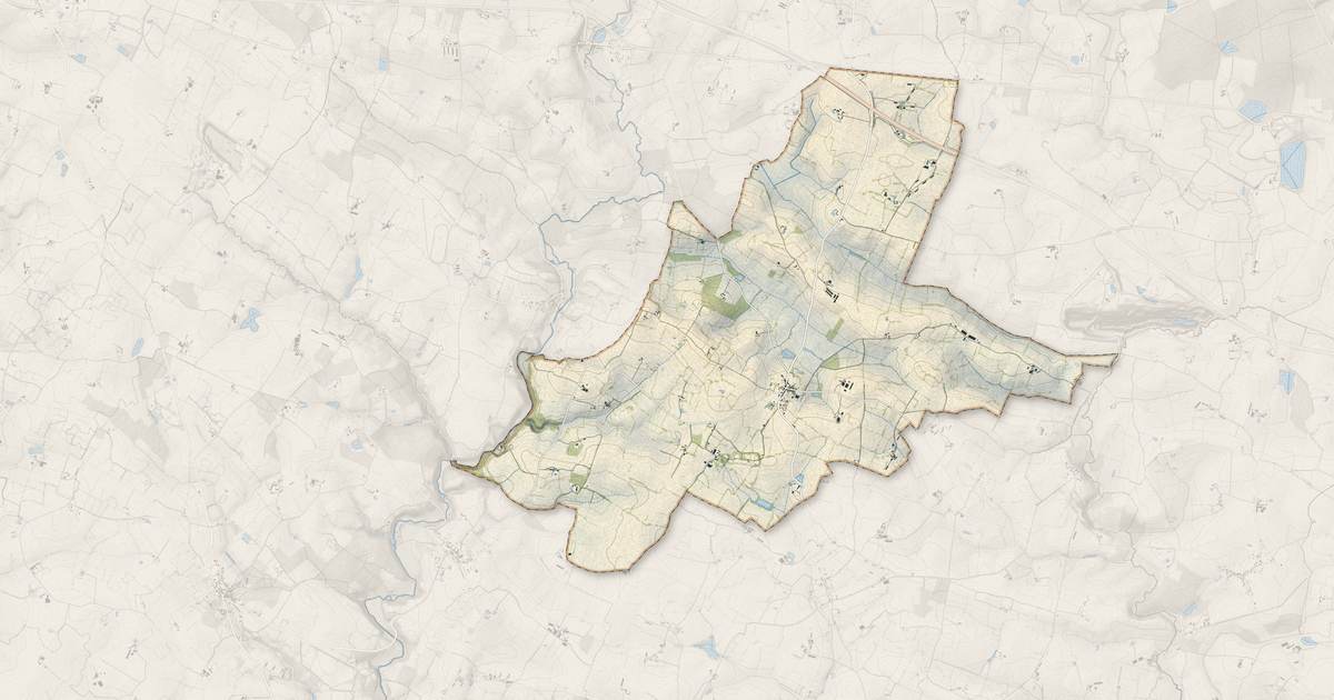 Portrait cartographique de Thorigné-en-Charnie : relief, eau, forêts, bâti et voies, calculés à partir des données de l'IGN