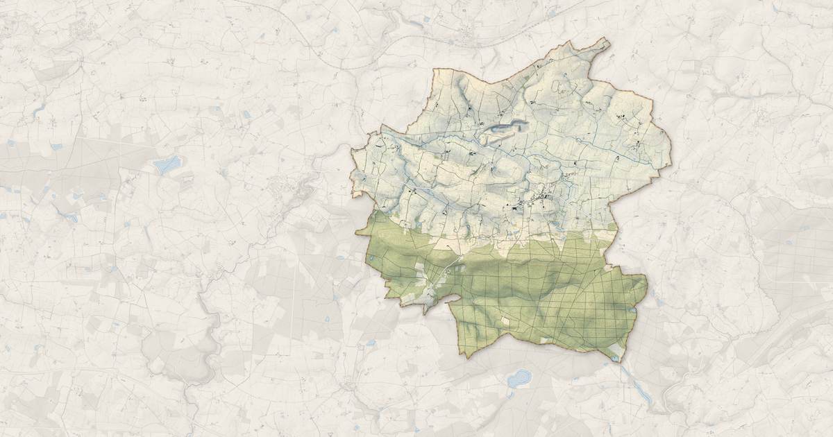 Portrait cartographique de Torcé-Viviers-en-Charnie : relief, eau, forêts, bâti et voies, calculés à partir des données de l'IGN