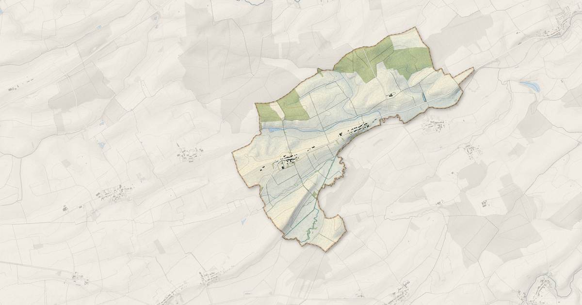 Portrait cartographique de Allamont : relief, eau, forêts, bâti et voies, calculés à partir des données de l'IGN