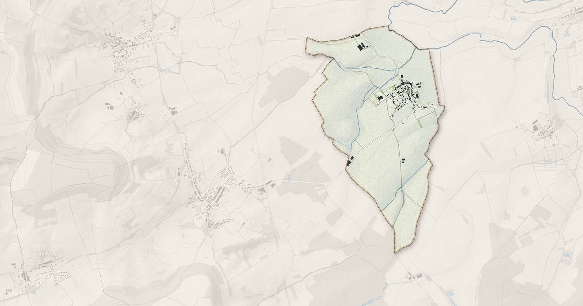 Portrait cartographique de Armaucourt : relief, eau, forêts, bâti et voies, calculés à partir des données de l'IGN