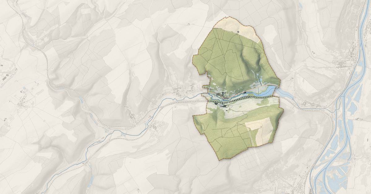 Portrait cartographique de Bayonville-sur-Mad : relief, eau, forêts, bâti et voies, calculés à partir des données de l'IGN