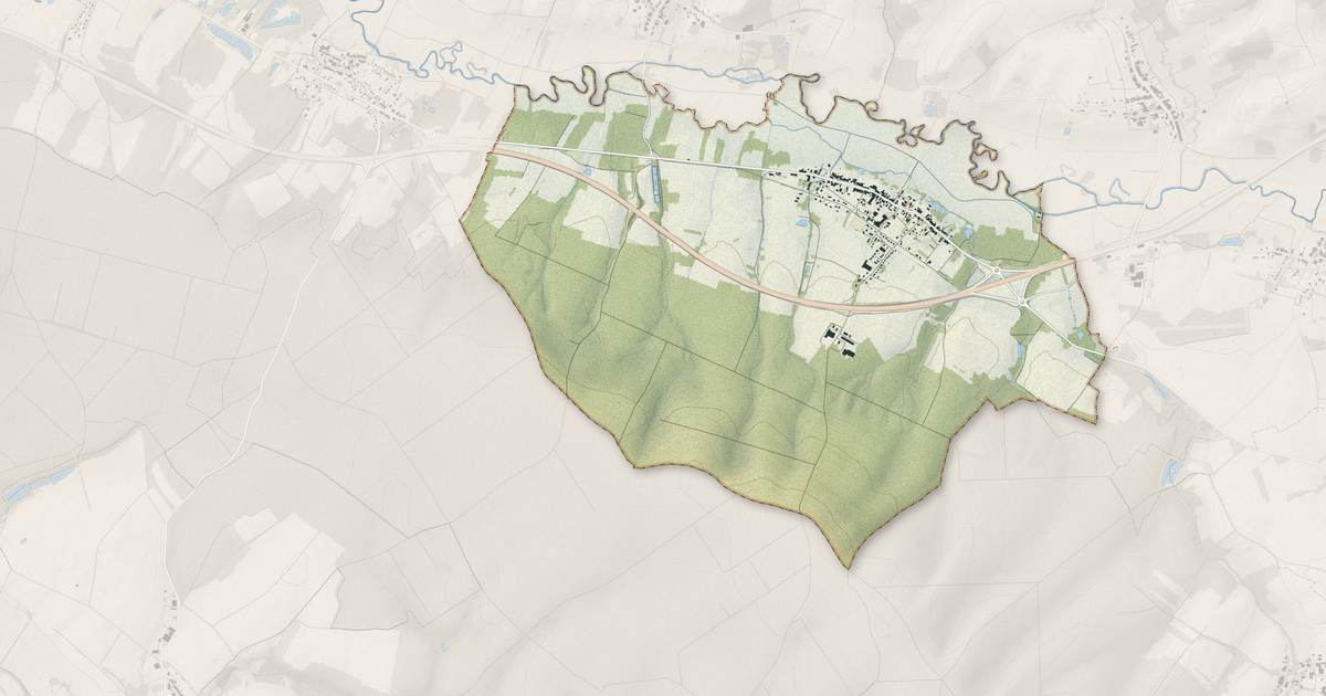 Portrait cartographique de Bénaménil : relief, eau, forêts, bâti et voies, calculés à partir des données de l'IGN