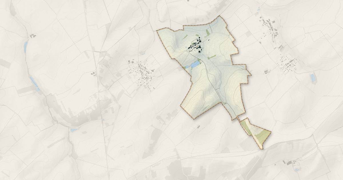 Portrait cartographique de Bienville-la-Petite : relief, eau, forêts, bâti et voies, calculés à partir des données de l'IGN
