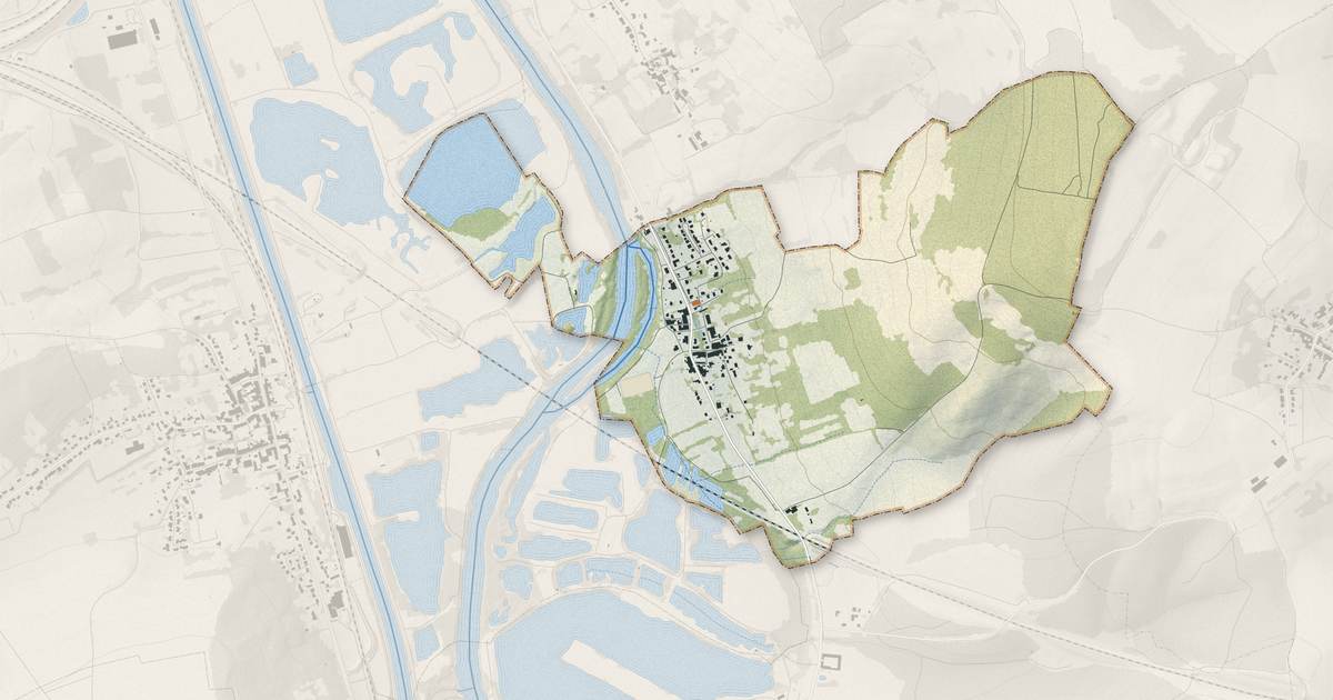Portrait cartographique de Champey-sur-Moselle : relief, eau, forêts, bâti et voies, calculés à partir des données de l'IGN