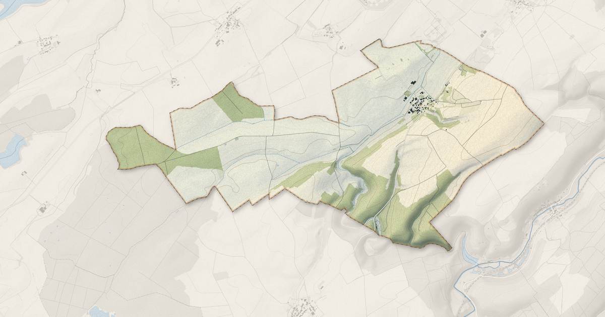 Portrait cartographique de Charey : relief, eau, forêts, bâti et voies, calculés à partir des données de l'IGN