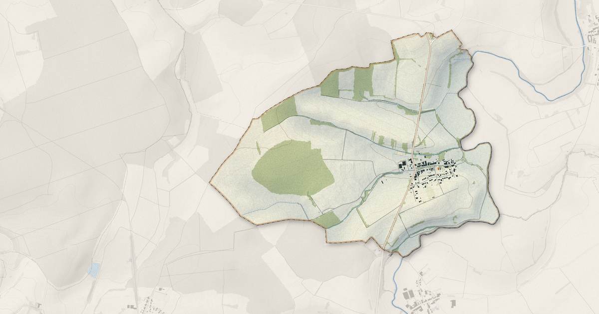 Portrait cartographique de Chenicourt : relief, eau, forêts, bâti et voies, calculés à partir des données de l'IGN