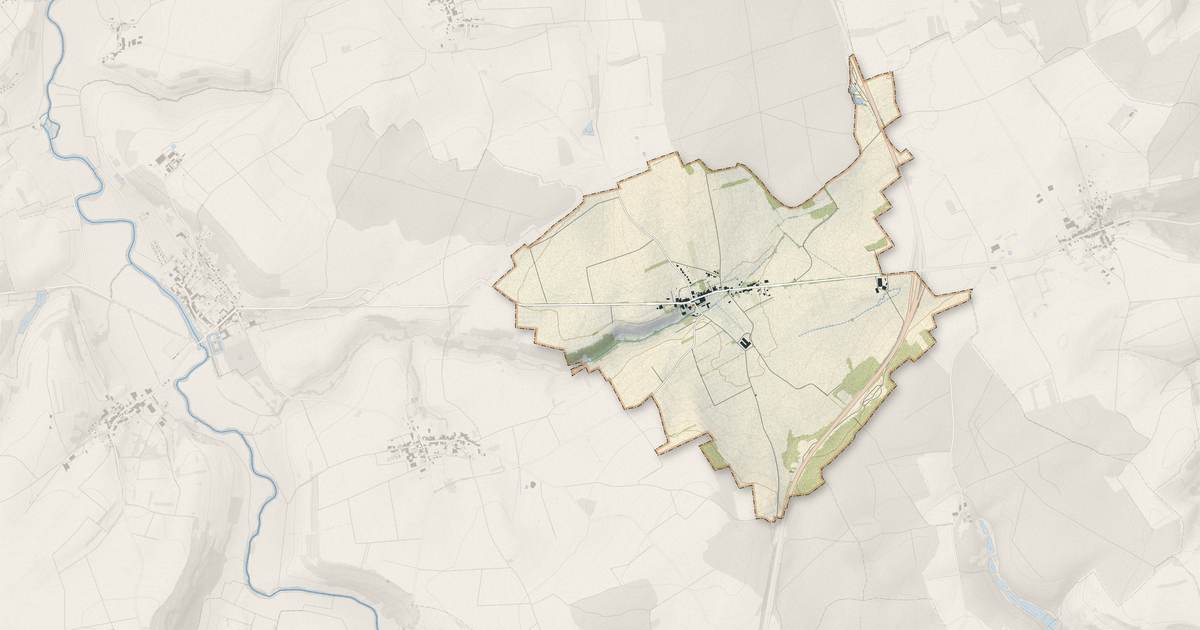 Portrait cartographique de Crantenoy : relief, eau, forêts, bâti et voies, calculés à partir des données de l'IGN