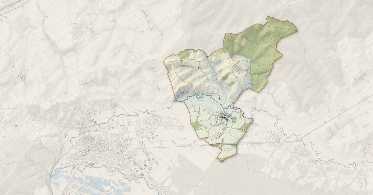 Portrait cartographique de Croismare : relief, eau, forêts, bâti et voies, calculés à partir des données de l'IGN