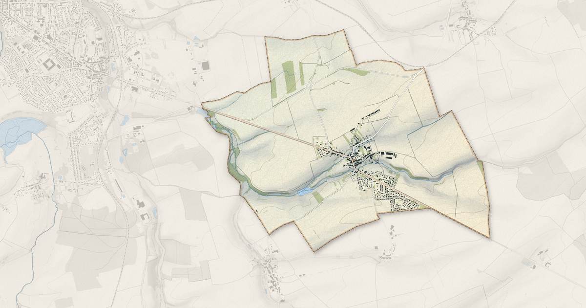 Portrait cartographique de Doncourt-lès-Conflans : relief, eau, forêts, bâti et voies, calculés à partir des données de l'IGN