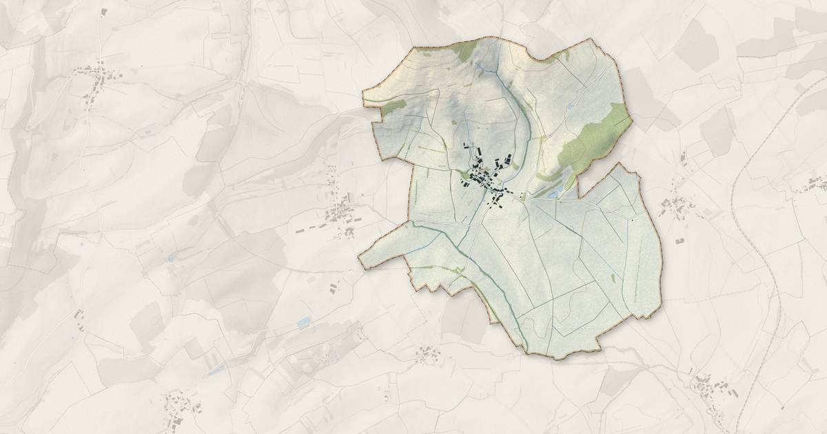 Portrait cartographique de Fraisnes-en-Saintois : relief, eau, forêts, bâti et voies, calculés à partir des données de l'IGN