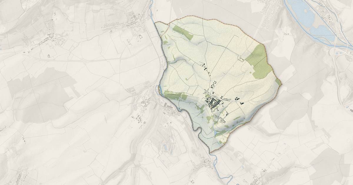 Portrait cartographique de Frolois : relief, eau, forêts, bâti et voies, calculés à partir des données de l'IGN