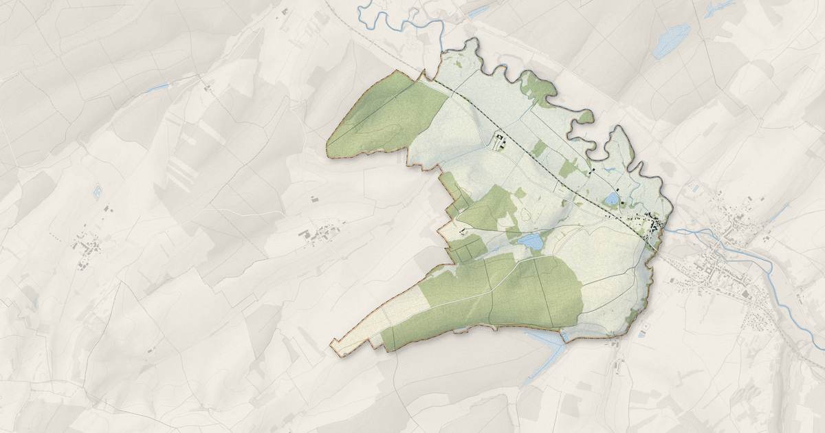 Portrait cartographique de Haudonville : relief, eau, forêts, bâti et voies, calculés à partir des données de l'IGN