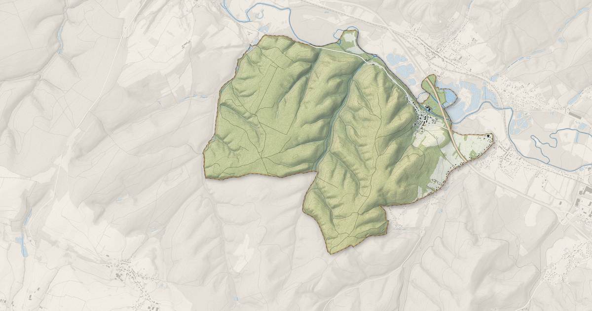 Portrait cartographique de Lachapelle : relief, eau, forêts, bâti et voies, calculés à partir des données de l'IGN