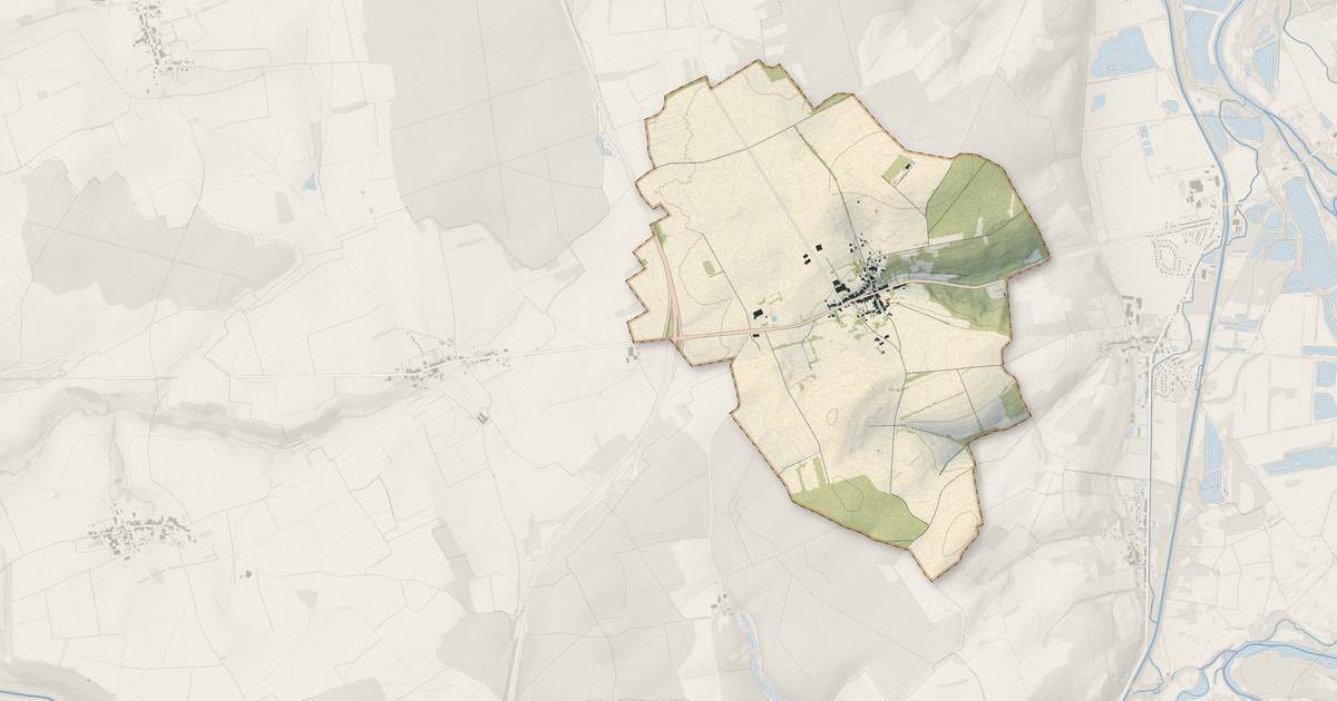 Portrait cartographique de Laneuveville-devant-Bayon : relief, eau, forêts, bâti et voies, calculés à partir des données de l'IGN