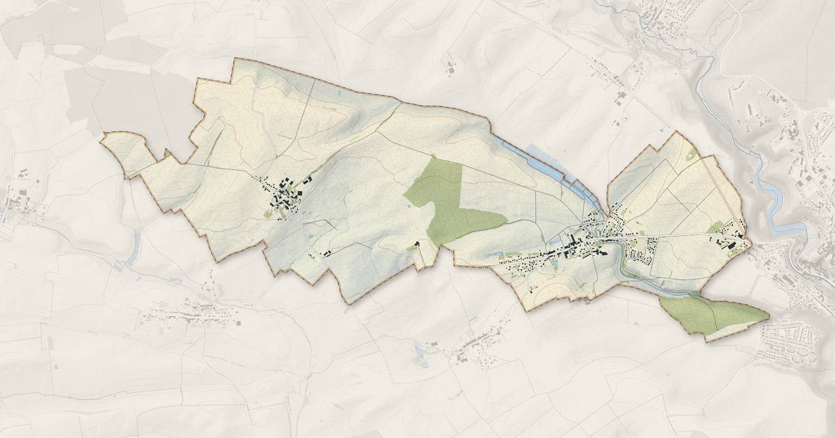 Portrait cartographique de Lantéfontaine : relief, eau, forêts, bâti et voies, calculés à partir des données de l'IGN