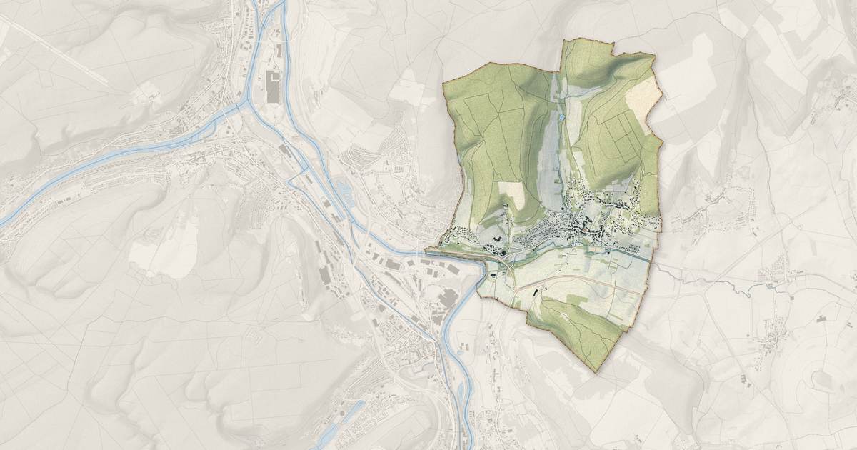Portrait cartographique de Lay-Saint-Christophe : relief, eau, forêts, bâti et voies, calculés à partir des données de l'IGN