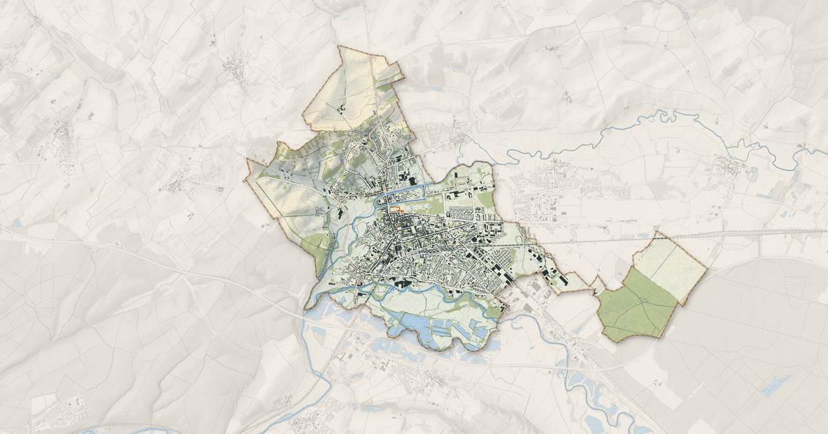 Portrait cartographique de Lunéville : relief, eau, forêts, bâti et voies, calculés à partir des données de l'IGN