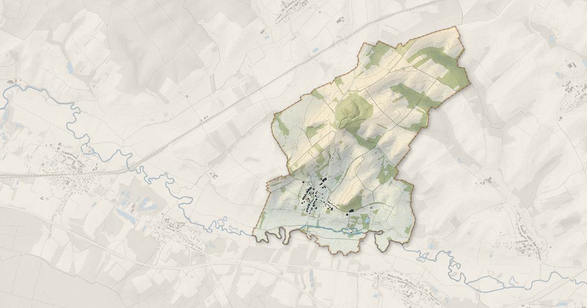 Portrait cartographique de Manonviller : relief, eau, forêts, bâti et voies, calculés à partir des données de l'IGN