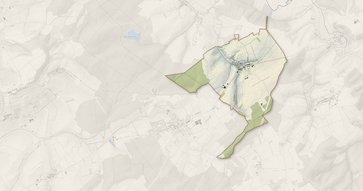 Portrait cartographique de Mazerulles : relief, eau, forêts, bâti et voies, calculés à partir des données de l'IGN