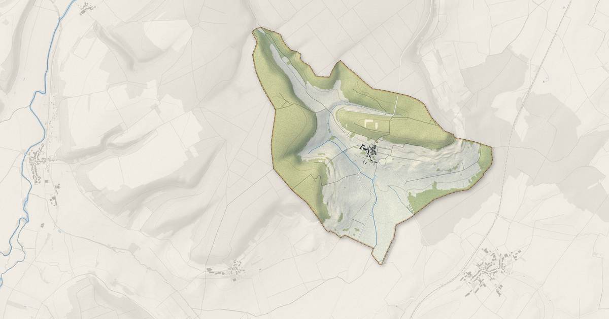 Portrait cartographique de Mont-l'Étroit : relief, eau, forêts, bâti et voies, calculés à partir des données de l'IGN