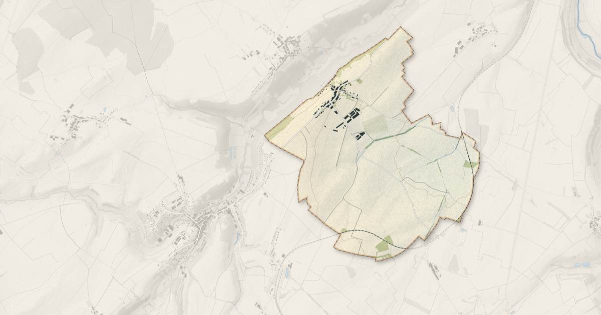 Portrait cartographique de Omelmont : relief, eau, forêts, bâti et voies, calculés à partir des données de l'IGN