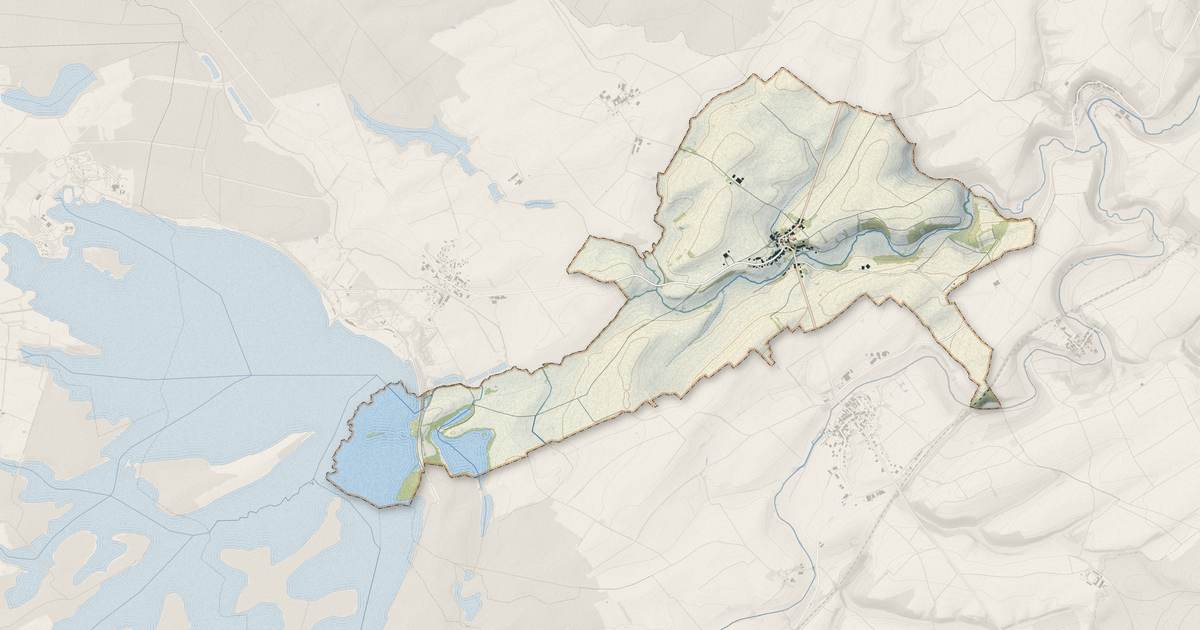 Portrait cartographique de Pannes : relief, eau, forêts, bâti et voies, calculés à partir des données de l'IGN