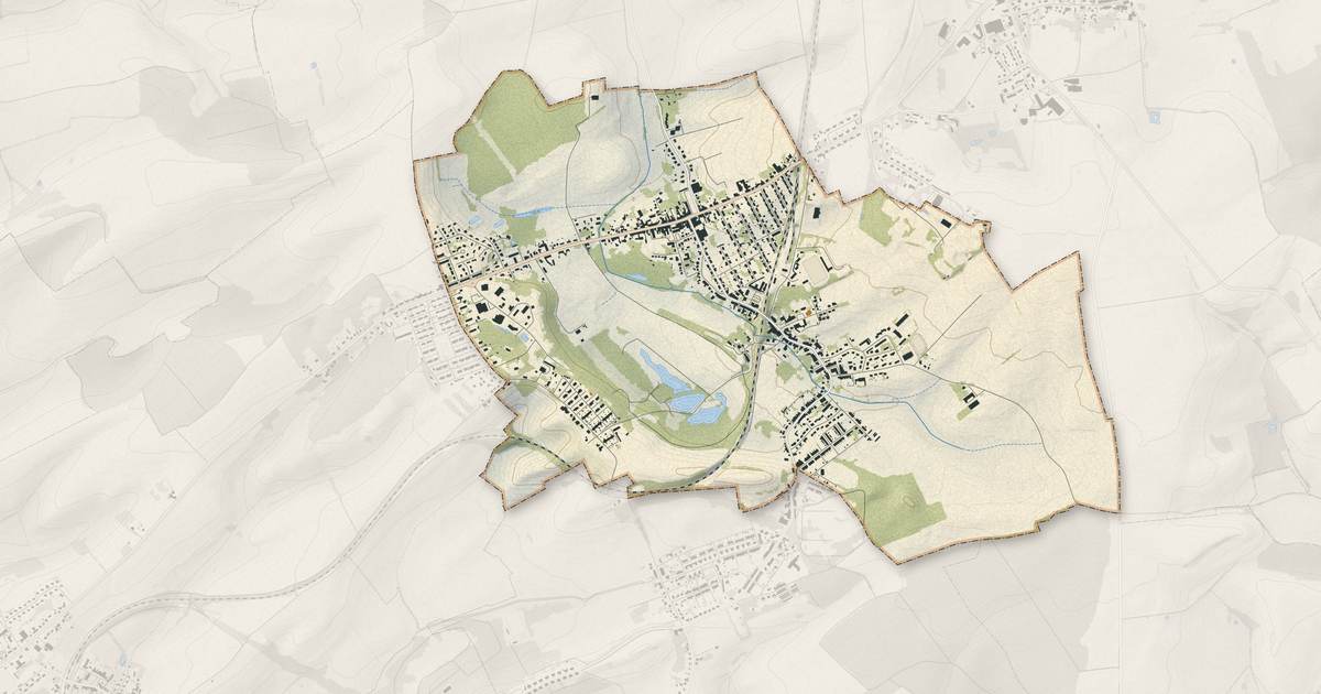 Portrait cartographique de Piennes : relief, eau, forêts, bâti et voies, calculés à partir des données de l'IGN
