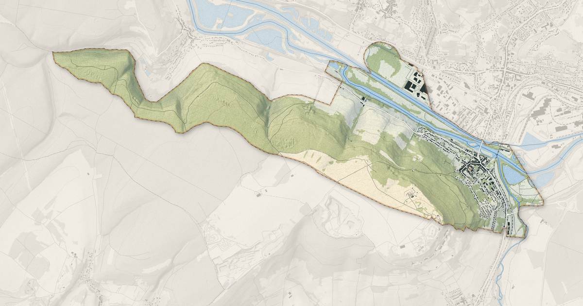 Portrait cartographique de Pont-Saint-Vincent : relief, eau, forêts, bâti et voies, calculés à partir des données de l'IGN