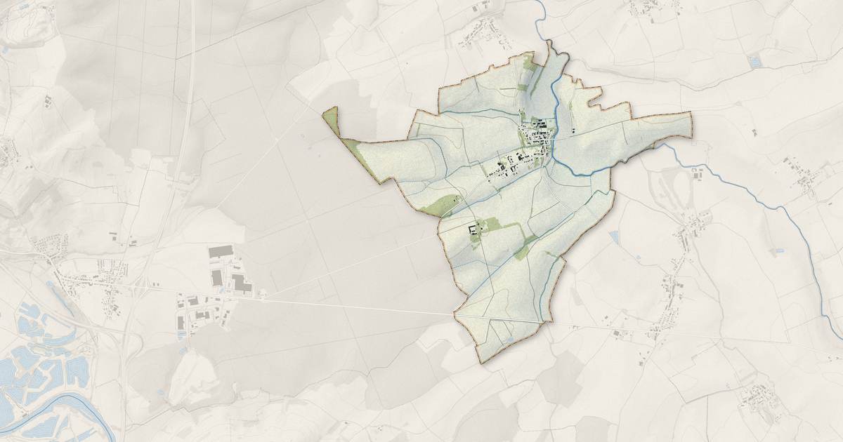 Portrait cartographique de Port-sur-Seille : relief, eau, forêts, bâti et voies, calculés à partir des données de l'IGN