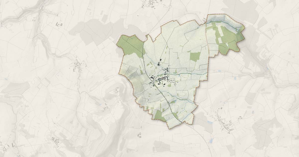Portrait cartographique de Praye : relief, eau, forêts, bâti et voies, calculés à partir des données de l'IGN