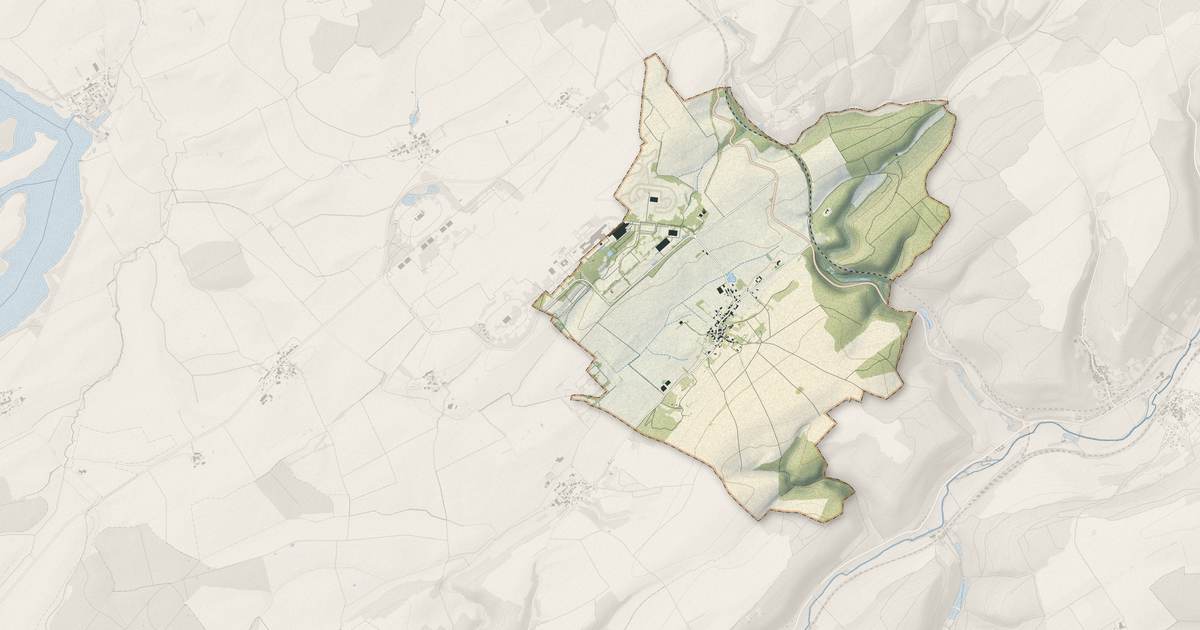Portrait cartographique de Saint-Julien-lès-Gorze : relief, eau, forêts, bâti et voies, calculés à partir des données de l'IGN