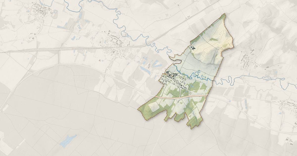 Portrait cartographique de Thiébauménil : relief, eau, forêts, bâti et voies, calculés à partir des données de l'IGN