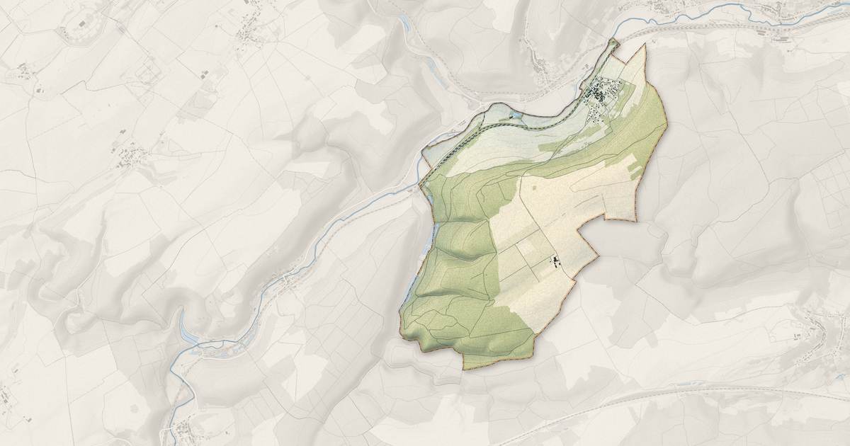 Portrait cartographique de Villecey-sur-Mad : relief, eau, forêts, bâti et voies, calculés à partir des données de l'IGN
