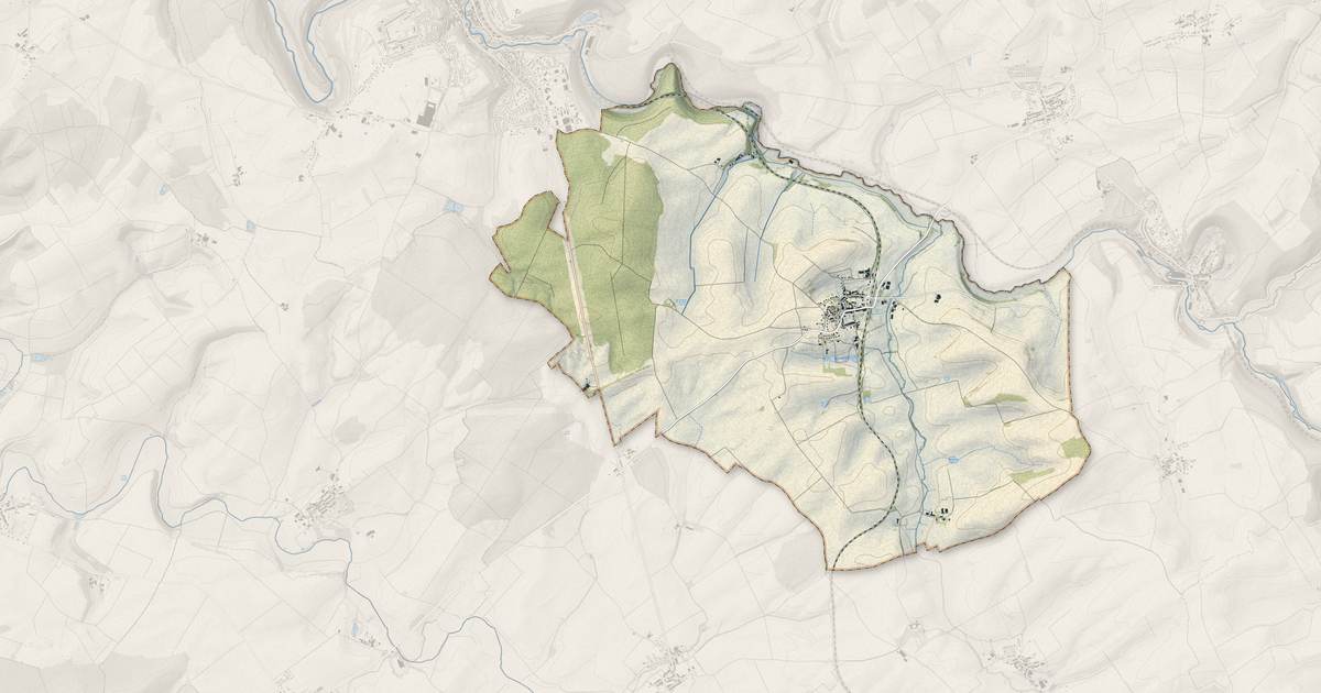 Portrait cartographique de Arrancy-sur-Crusnes : relief, eau, forêts, bâti et voies, calculés à partir des données de l'IGN