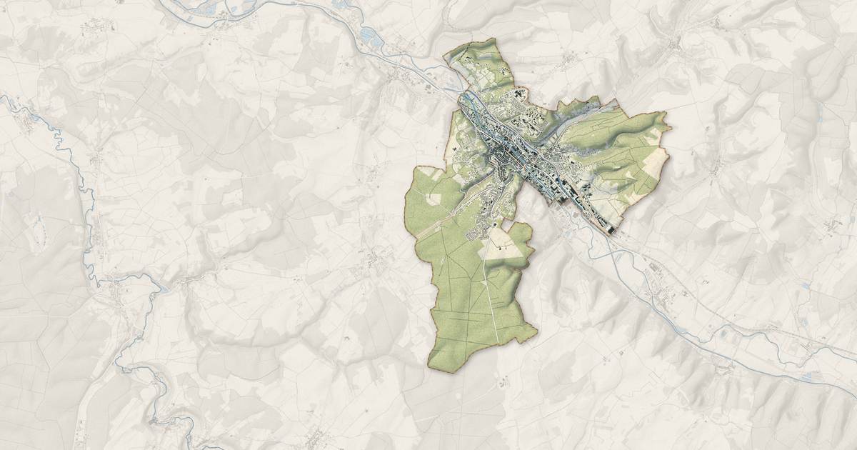 Portrait cartographique de Bar-le-Duc : relief, eau, forêts, bâti et voies, calculés à partir des données de l'IGN