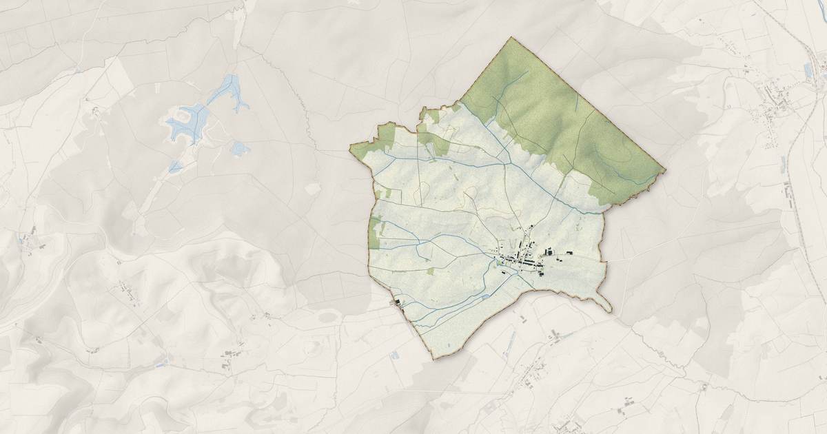 Portrait cartographique de Beaufort-en-Argonne : relief, eau, forêts, bâti et voies, calculés à partir des données de l'IGN