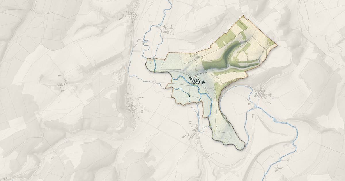 Portrait cartographique de Champougny : relief, eau, forêts, bâti et voies, calculés à partir des données de l'IGN