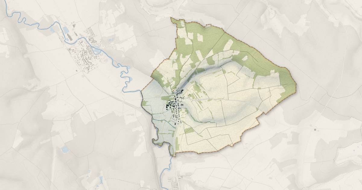 Portrait cartographique de Couvonges : relief, eau, forêts, bâti et voies, calculés à partir des données de l'IGN