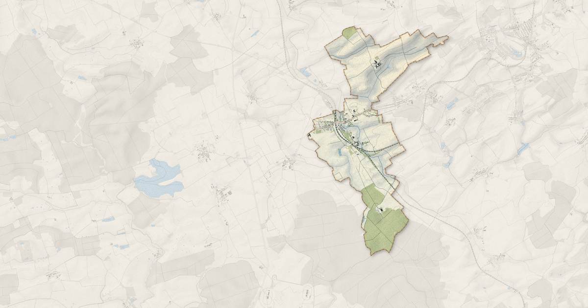 Portrait cartographique de Dommary-Baroncourt : relief, eau, forêts, bâti et voies, calculés à partir des données de l'IGN