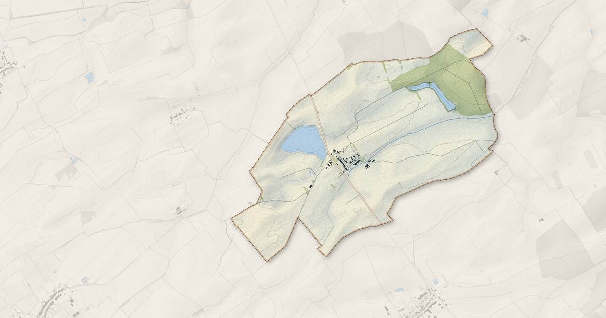 Portrait cartographique de Doncourt-aux-Templiers : relief, eau, forêts, bâti et voies, calculés à partir des données de l'IGN