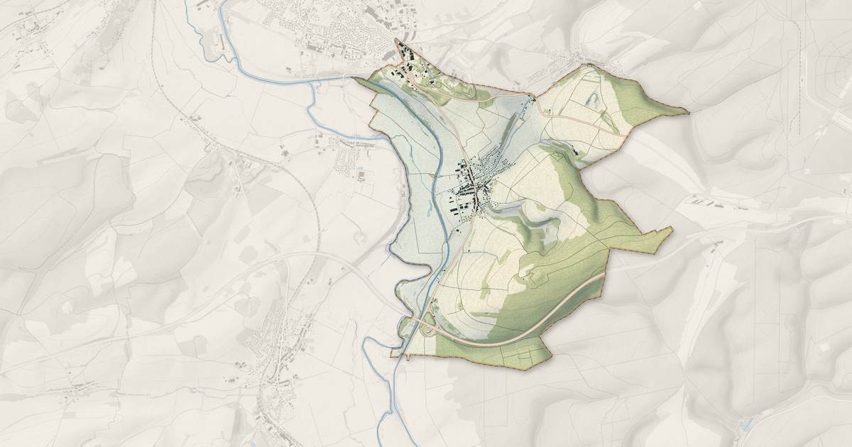 Portrait cartographique de Haudainville : relief, eau, forêts, bâti et voies, calculés à partir des données de l'IGN