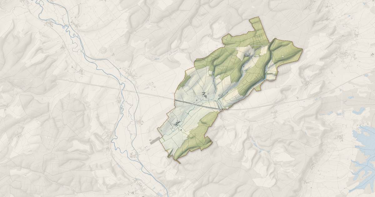 Portrait cartographique de Lamorville : relief, eau, forêts, bâti et voies, calculés à partir des données de l'IGN