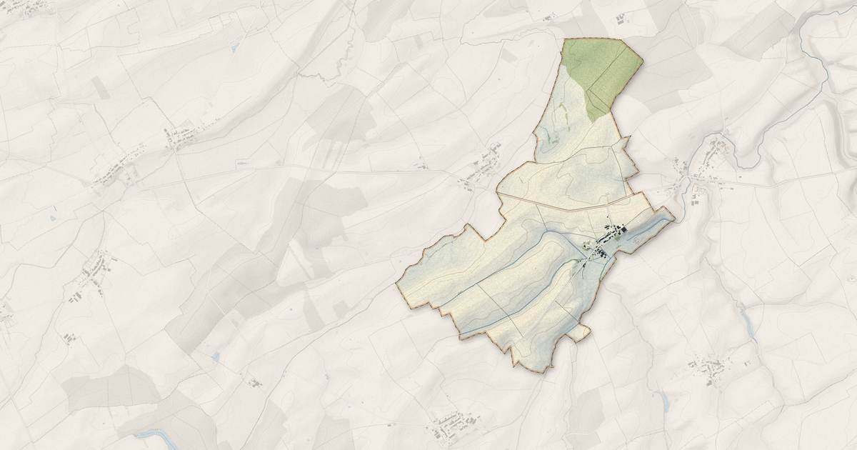 Portrait cartographique de Latour-en-Woëvre : relief, eau, forêts, bâti et voies, calculés à partir des données de l'IGN
