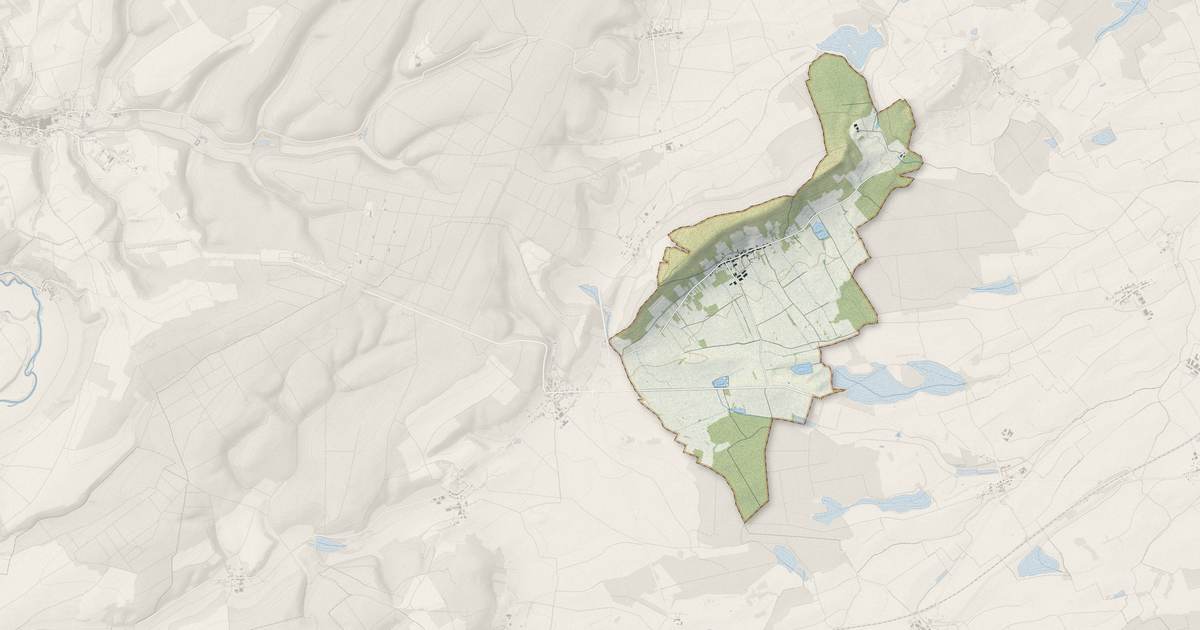 Portrait cartographique de Loupmont : relief, eau, forêts, bâti et voies, calculés à partir des données de l'IGN